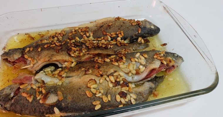 Truchas rellenas de jamón y bacon
