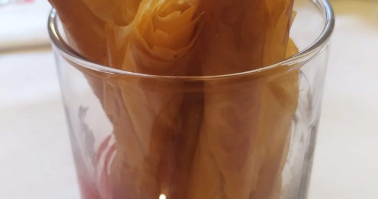Tirabuzones crujientes con hierbas aromáticas